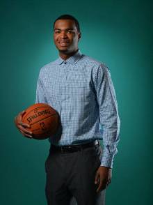 湛的投篮技 湛的投篮技